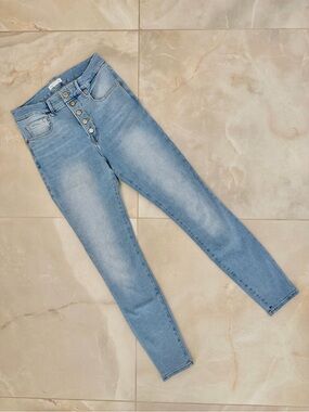 GOOD AMERICAN Button Fly Jeans